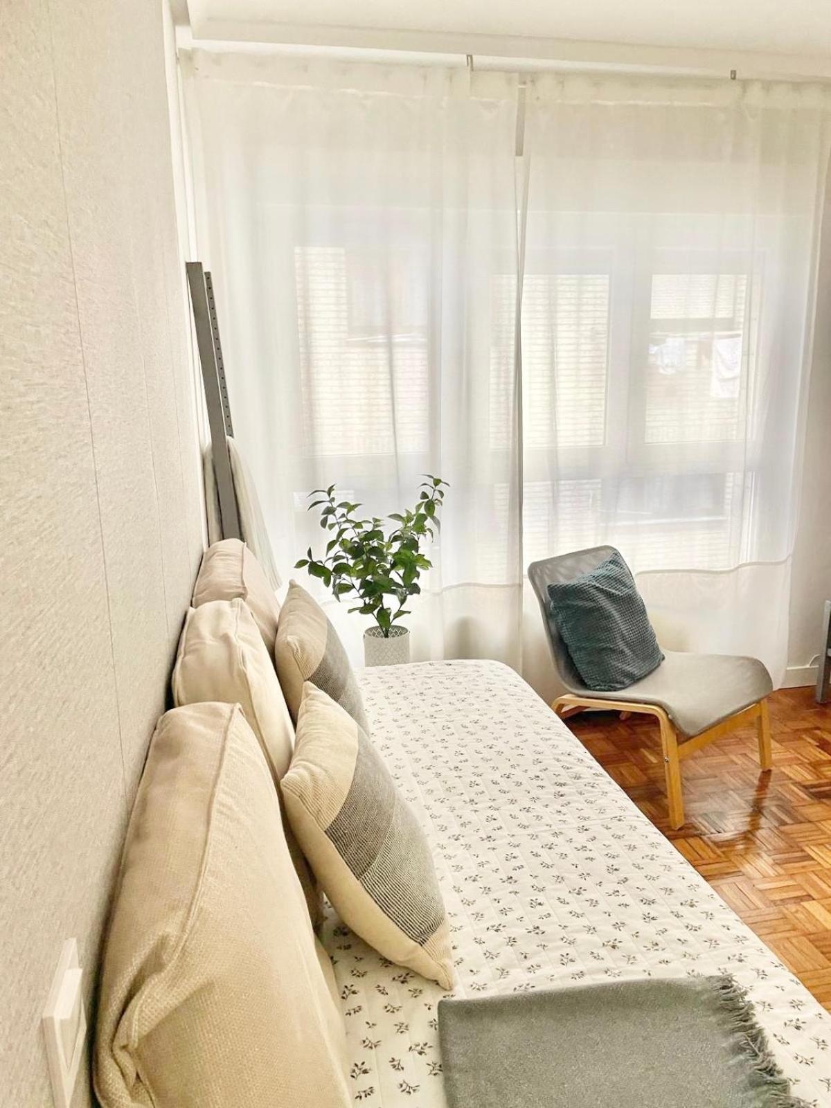 Tranquilidad Al Lado Del Centro Parking Incluido Apartment Oviedo Bagian luar foto