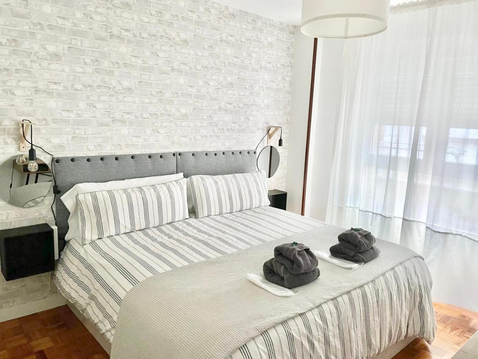 Tranquilidad Al Lado Del Centro Parking Incluido Apartment Oviedo Bagian luar foto