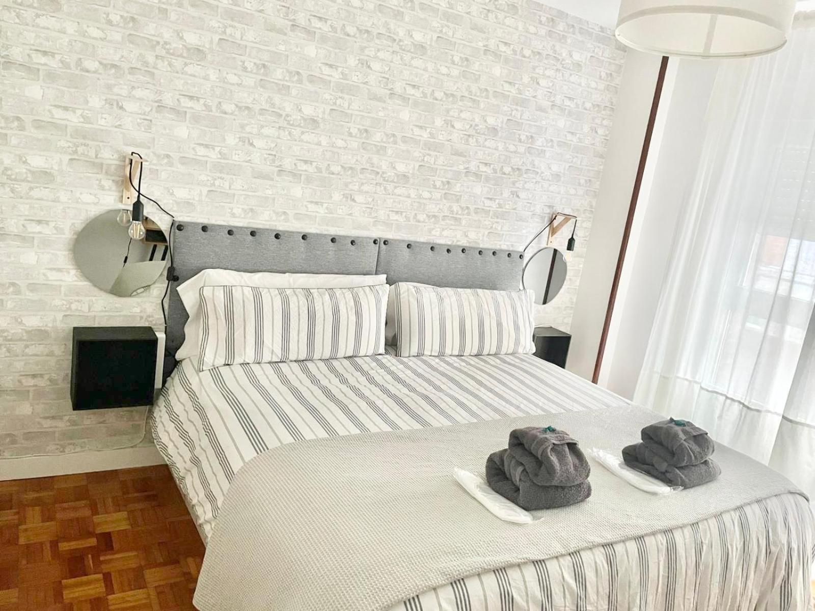 Tranquilidad Al Lado Del Centro Parking Incluido Apartment Oviedo Bagian luar foto